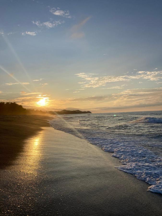 Отель Chill And Surf Mendihuaca Гуачака Экстерьер фото