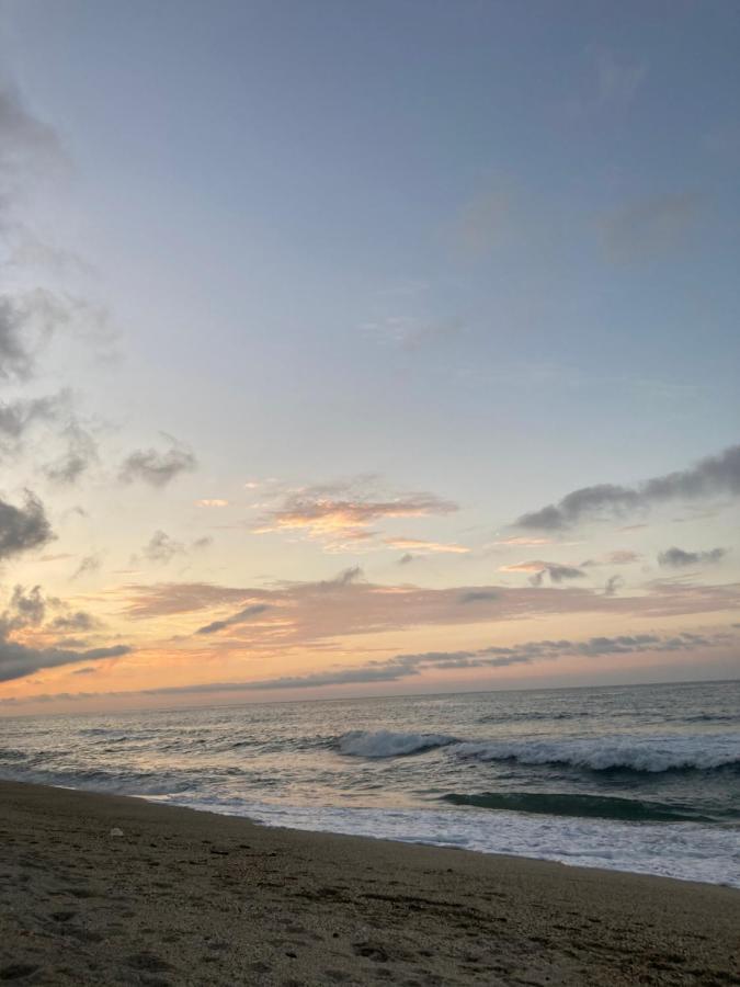 Отель Chill And Surf Mendihuaca Гуачака Экстерьер фото